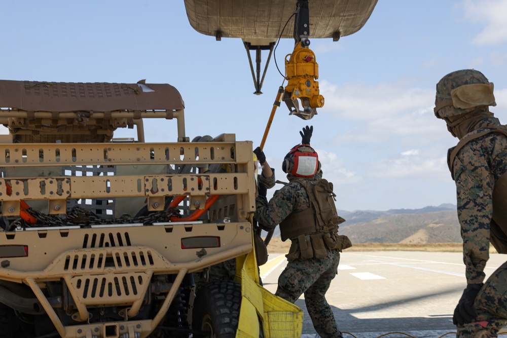 CLB-15 Helicopter Support Team Inaugural MRZR Lift