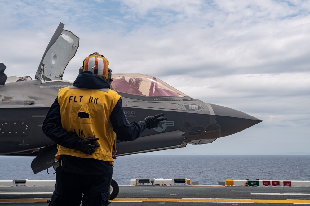 USS America Conducts Flight Ops