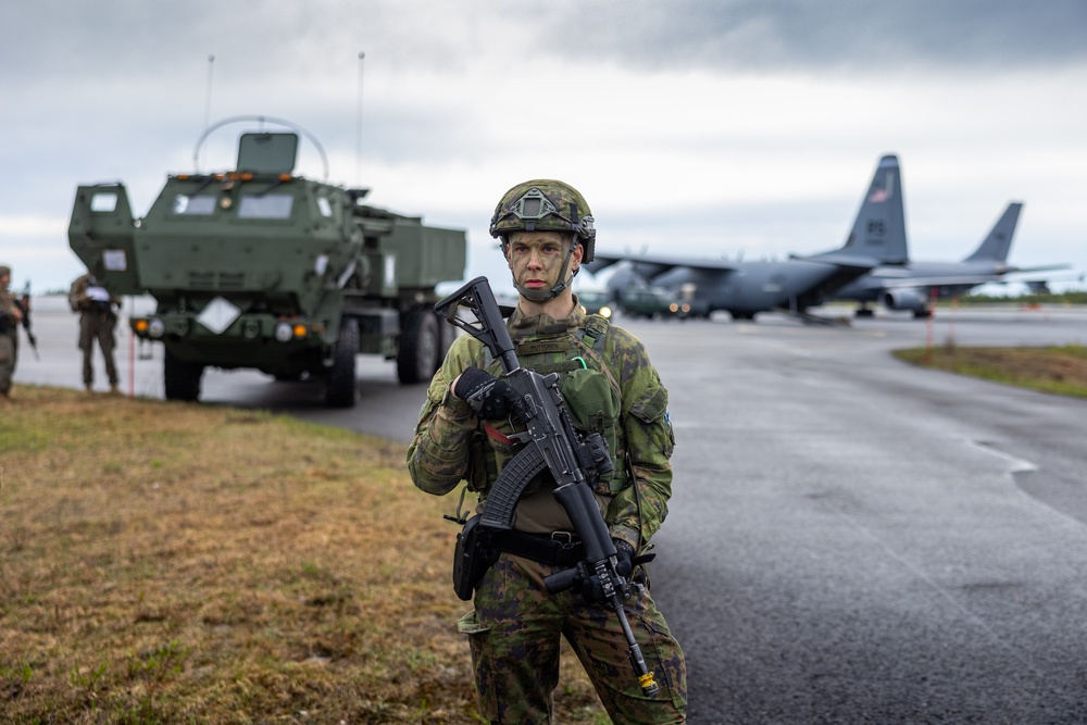 2/10 Marines Conduct a HIRAIN in Finland