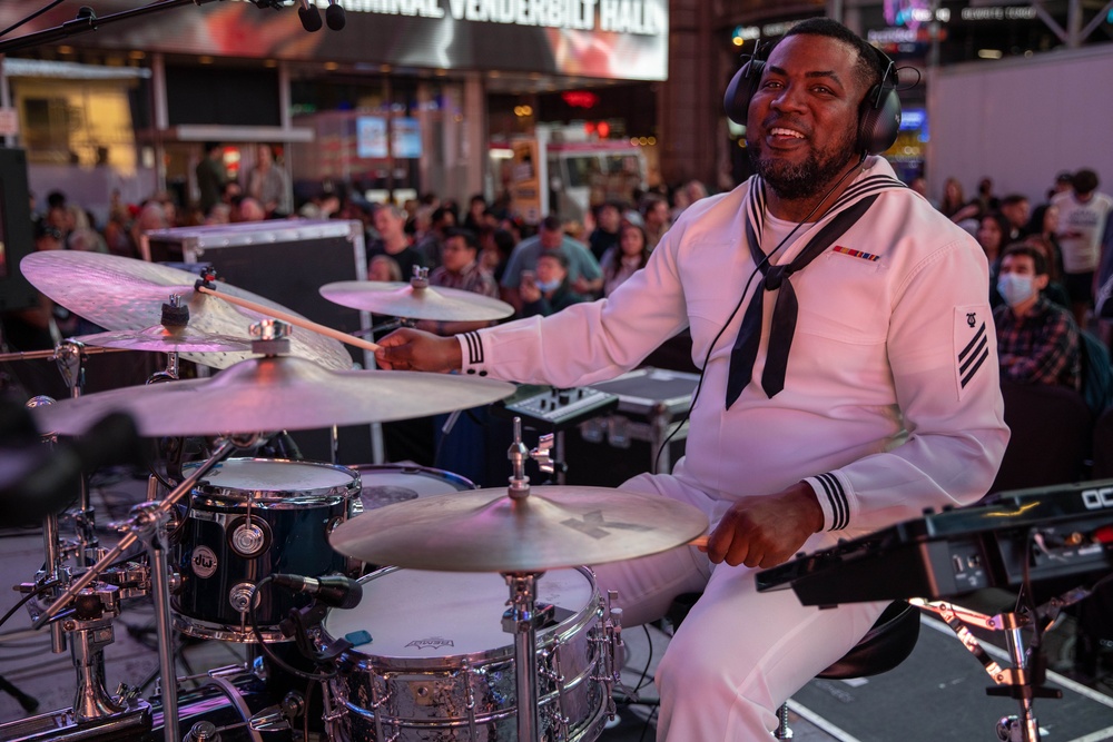 Fleet Week New York 2023: Times Square