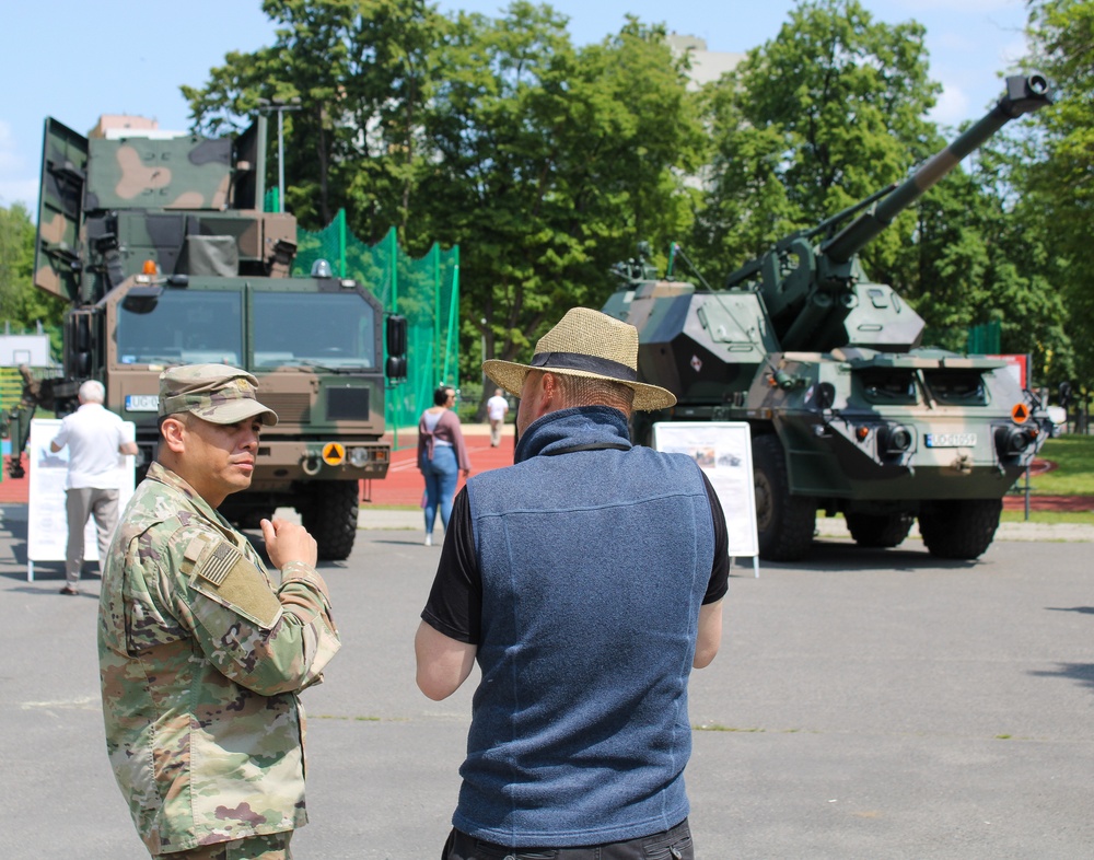 Polish Veteran Day Static Display Demonstration