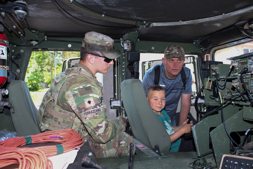 Polish Veteran Day Static Display Demonstration