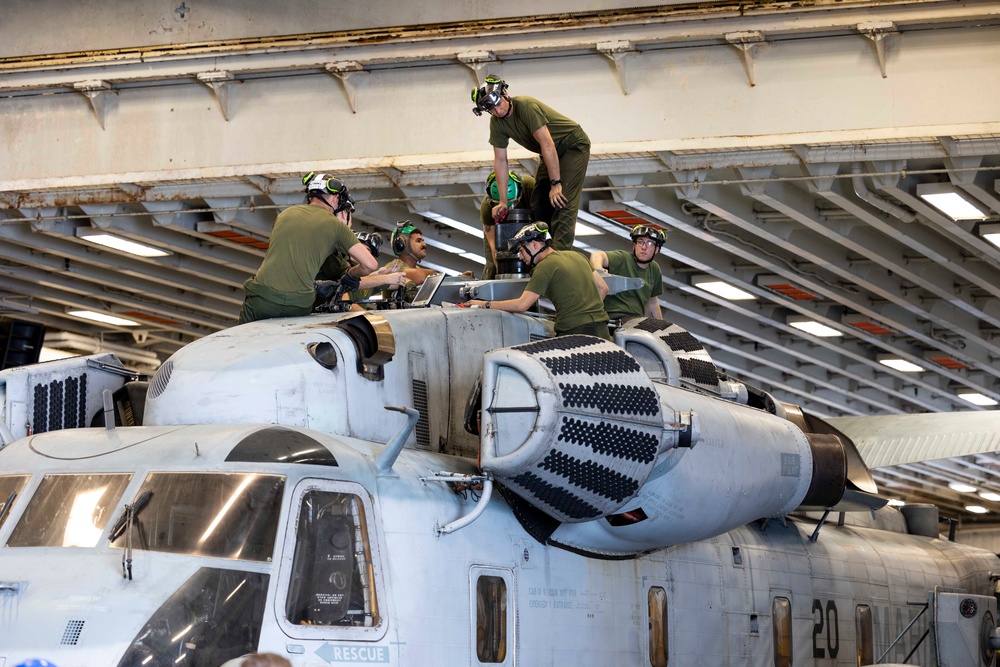 26th MEU Marines conduct CH-53E maintenance aboard USS Bataan