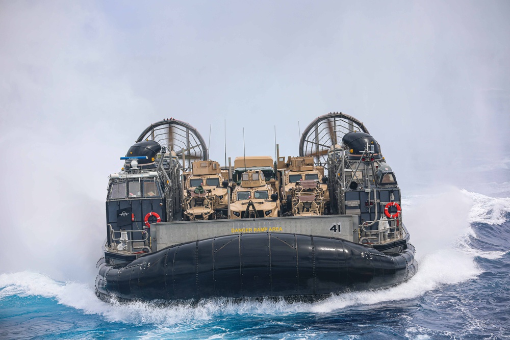 USS Carter Hall Conducts LCAC Operations