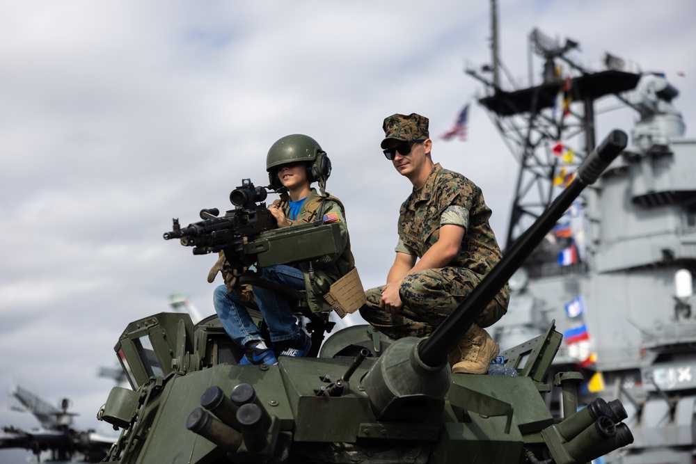 Marines, Sailors show off their capabilities at Port of Los Angeles