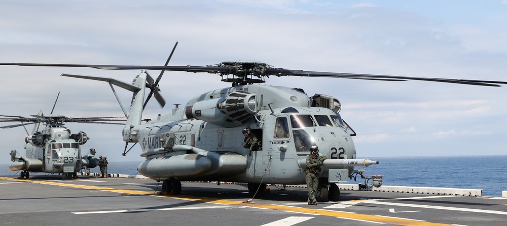 CH-53E Super Stallion Pilots