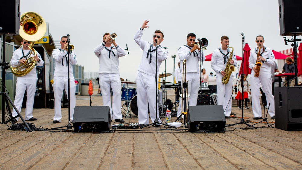 Sailors assigned to Navy Band Southwest perform at the Santa Monica pier during LAFW