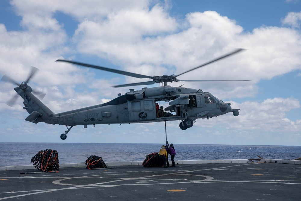 USS Mesa Verde Conducts a VERTREP with USNS Patuxent