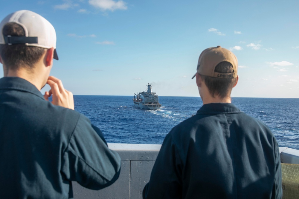 USS Mesa Verde Prepares for RAS with USNS Patuxent