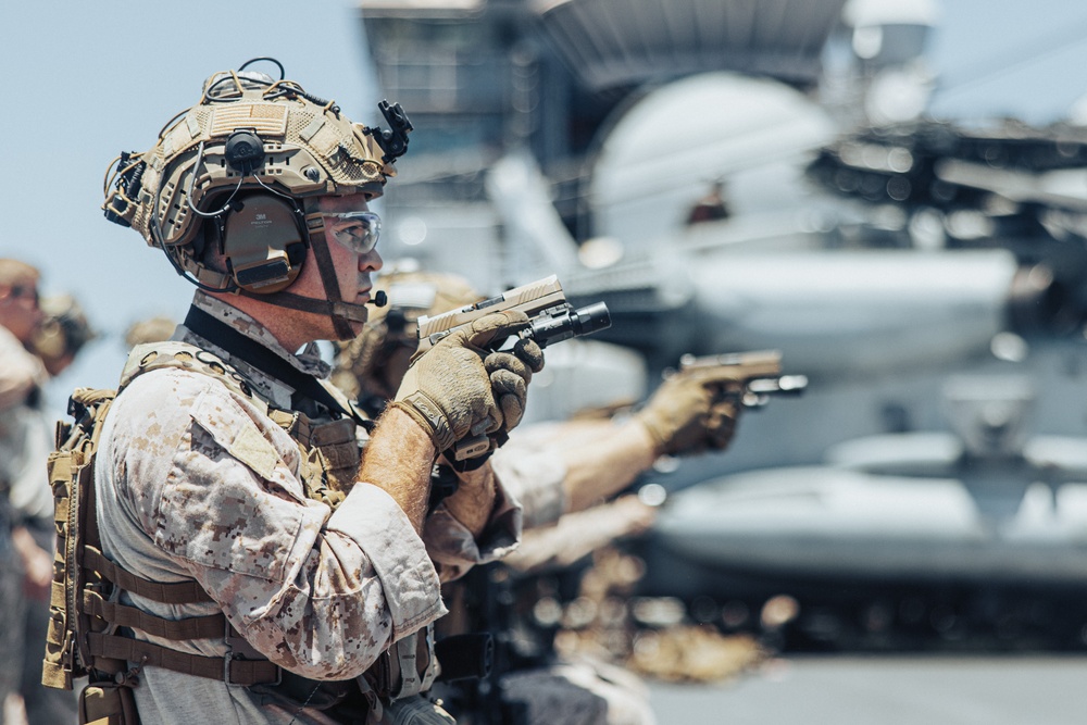 C2X: 26th MEU Conducts Live-Fire Range