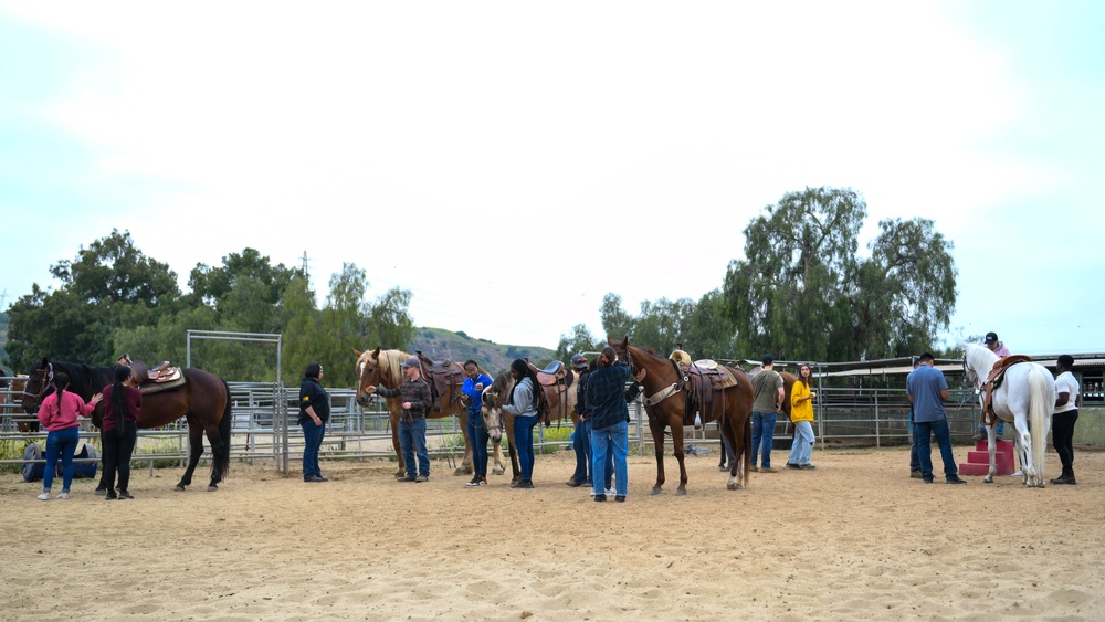 Service members visit Warrior Road Ranch