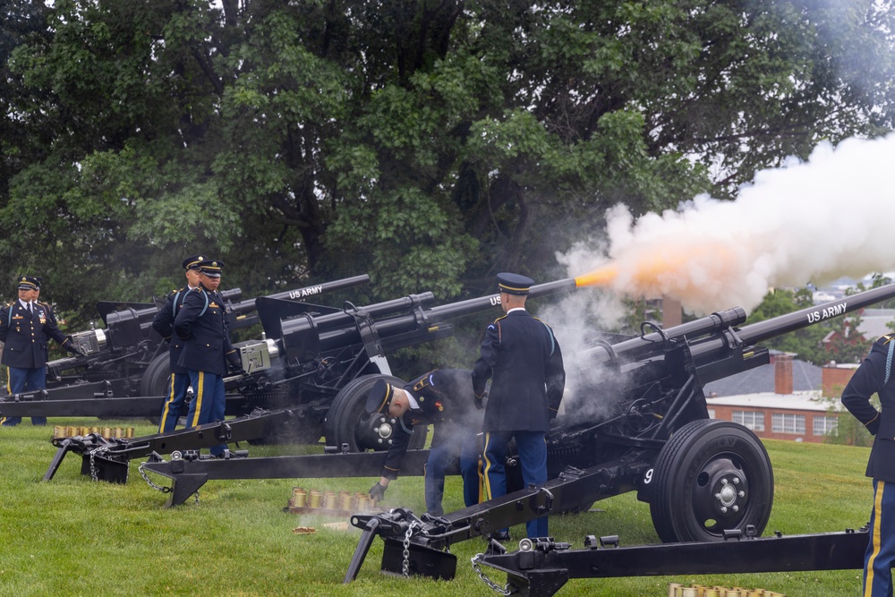 DVIDS - Images - National Memorial Day 21 Gun Salute [Image 5 of 12]