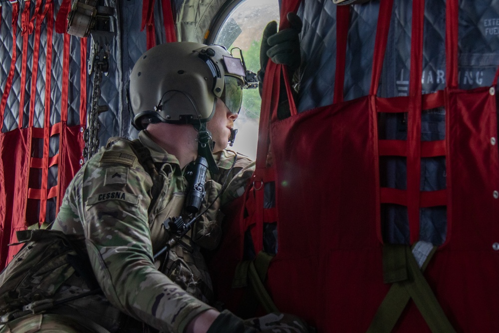 3rd Combat Aviation Brigade Conducts Air Lifts During Immediate Resolve 23