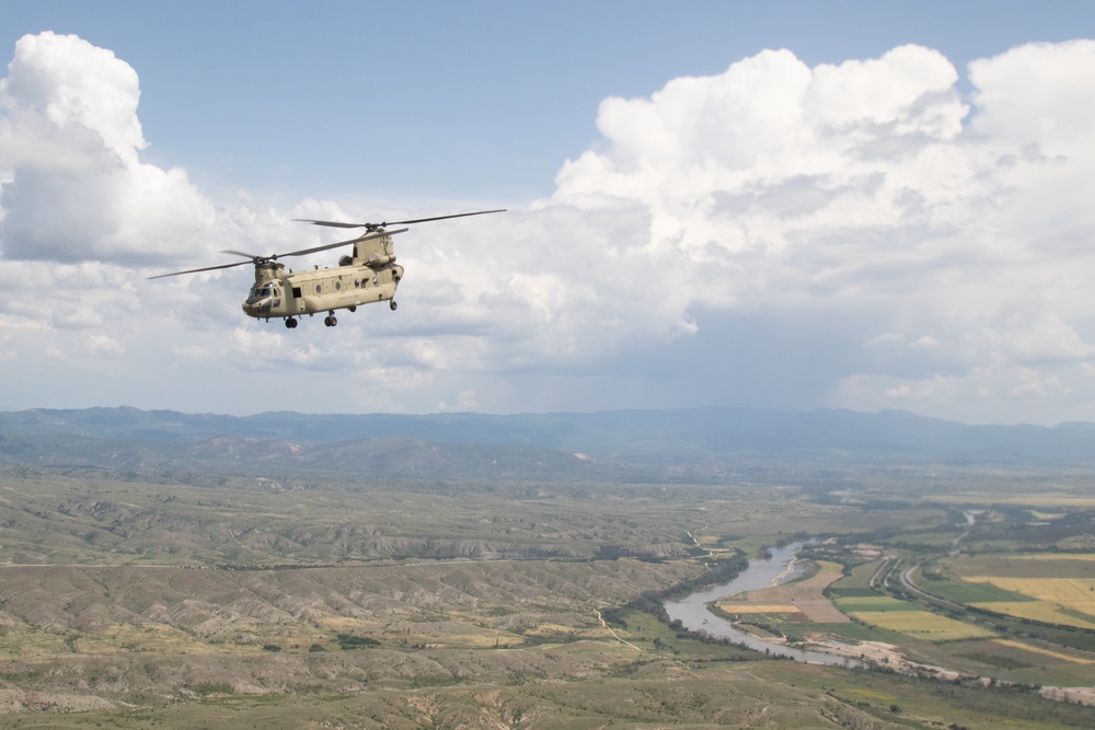 3rd Combat Aviation Brigade Conducts Air Lifts During Immediate Resolve 23