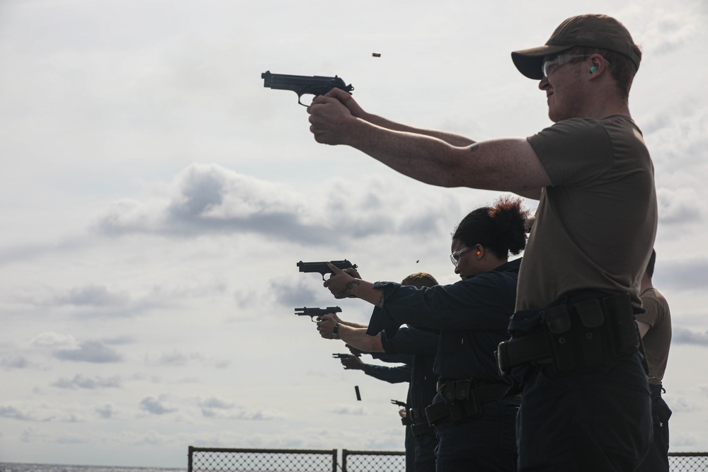 USS Carter Hall Conducts Gun Shoot