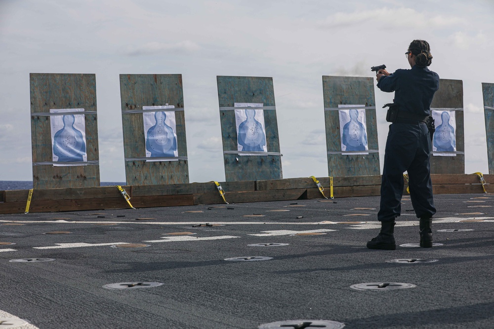 USS Carter Hall Conducts Gun Shoot