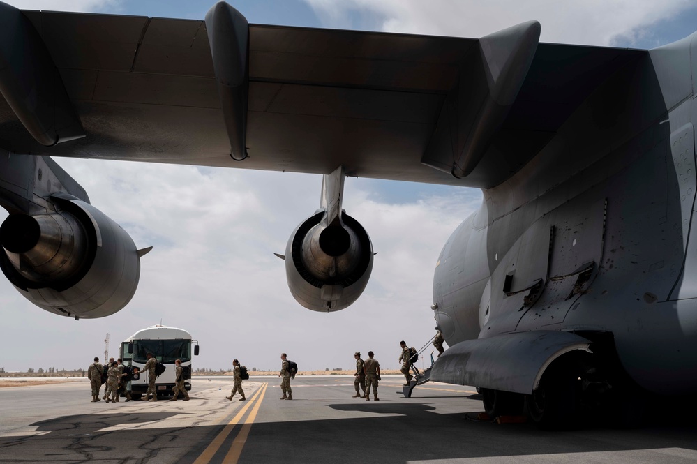 15th EAS provides coalition airlift support
