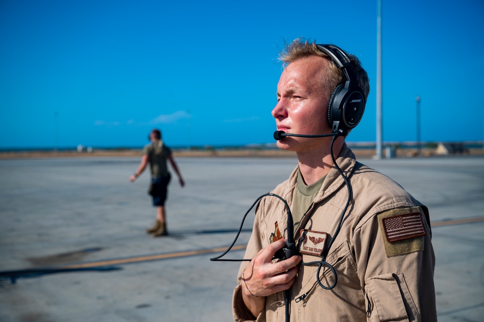 Rogue delivers cargo and personnel to Somalia