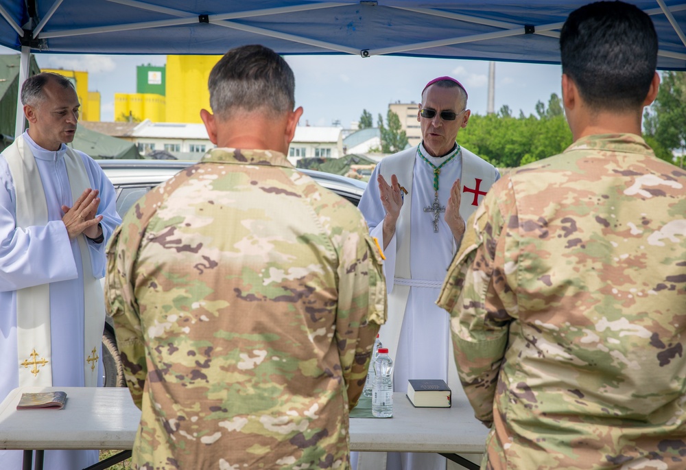 Bishop Muham held Catholic Mass with Soldiers during DEFENDER 23