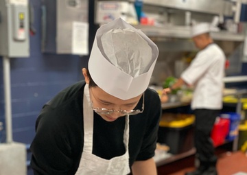 Michelin-star chef finds life goals in the Navy