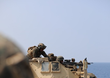 13th MEU Conducts a Vehicle Deck Shoot Aboard the JPM (LPD-26)