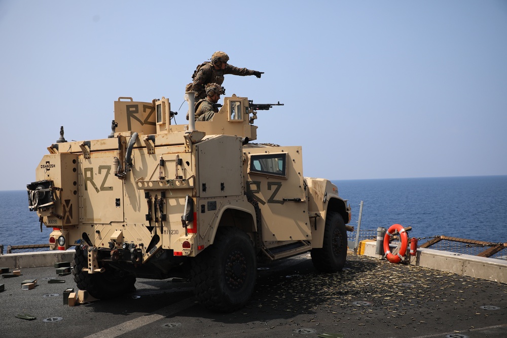 13th MEU Conducts a Vehicle Deck Shoot Aboard the JPM (LPD-26)