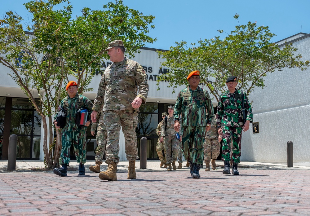 Indonesian Kopasgat Leadership Visits AFSOC