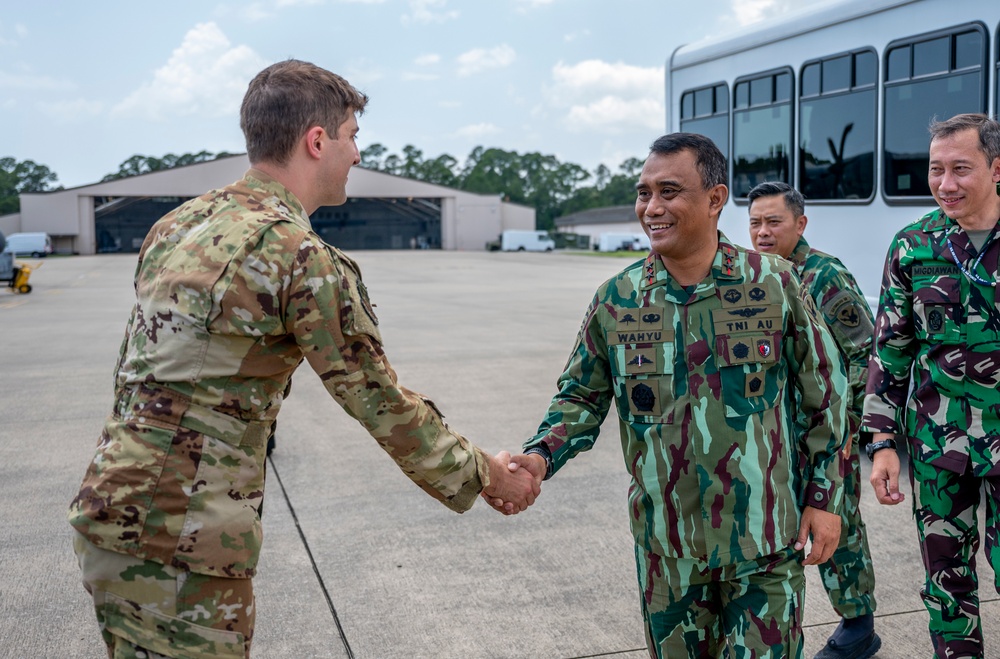 Indonesian Kopasgat Leadership Visits AFSOC