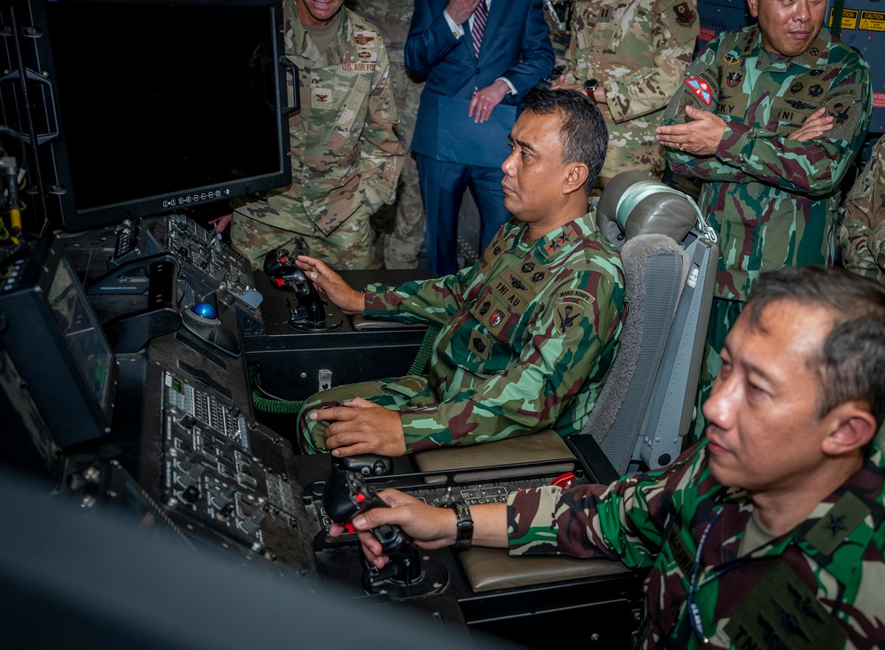 Indonesian Kopasgat Leadership Visits AFSOC