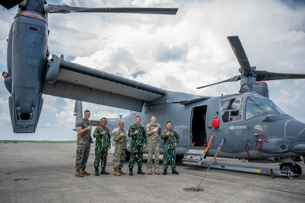 Indonesian Kopasgat Leadership Visits AFSOC