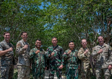 Indonesian Kopasgat Leadership Visits AFSOC