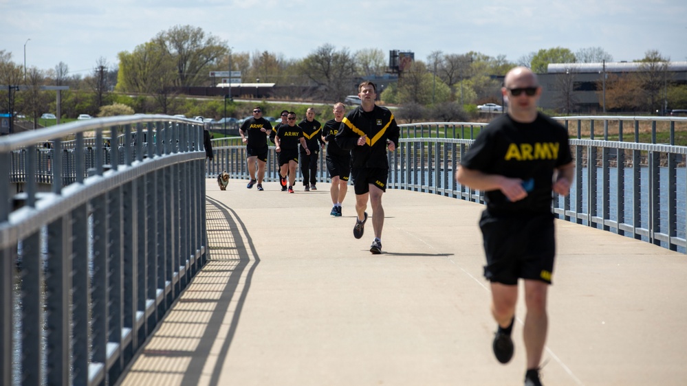 103d ESC Soldiers step up for your brother 5k