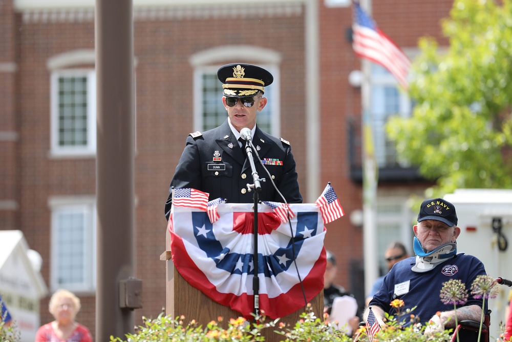 DVIDS - Images - Cincinnati Reds baseball team recognize military