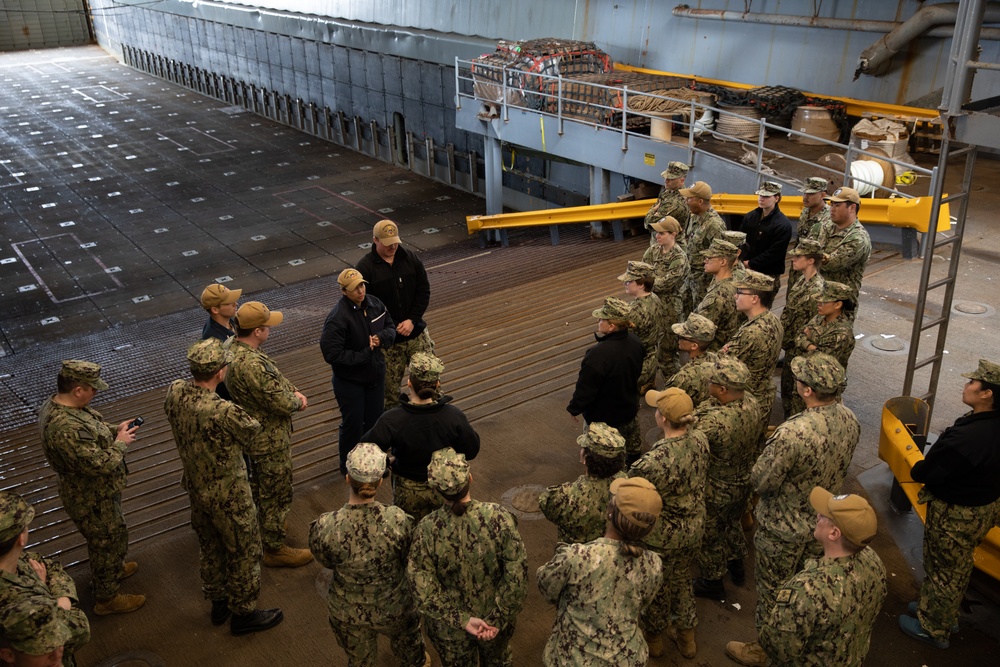 NRC Anchorage Sailors Tour USS Harpers Ferry (LSD 49)