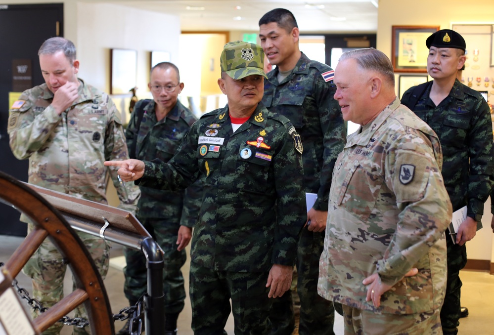 Royal Thai Army Commander visits Washington National Guard leaders