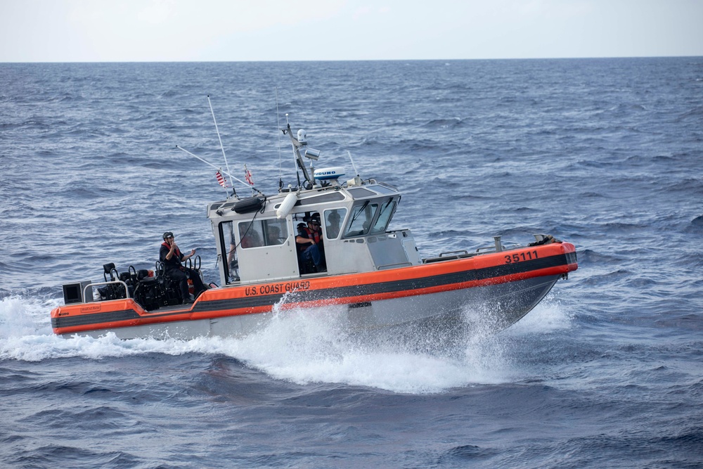 USCGC Stratton (WMSL 752) conducts routine small-boat training