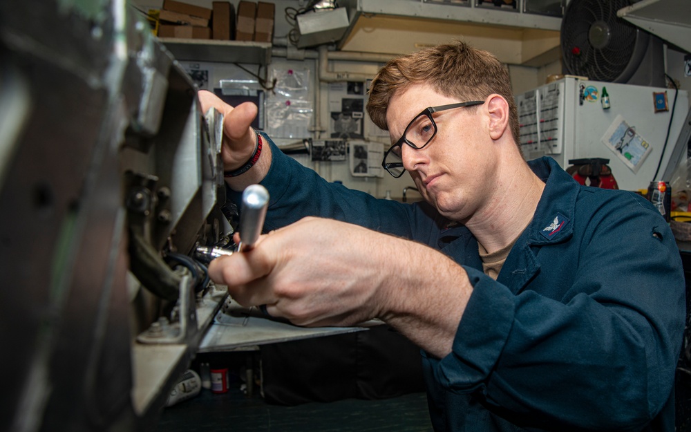 Sailor Installs Suspension Unit Wiring Harness