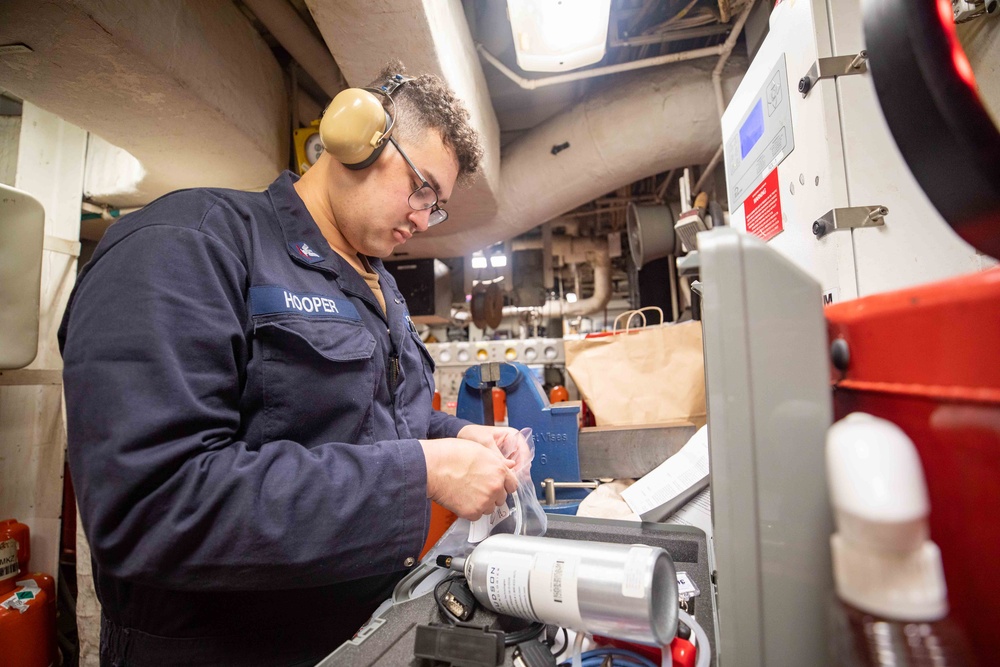 IC3 Hooper Checks Refrigerant