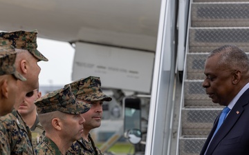 Secretary of Defense visits Marine Corps Air Station Iwakuni
