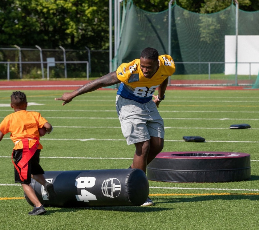 Kansas City Chiefs great Dante Hall and Chiefs Cheerleaders conducted a special football and cheerleading clinic