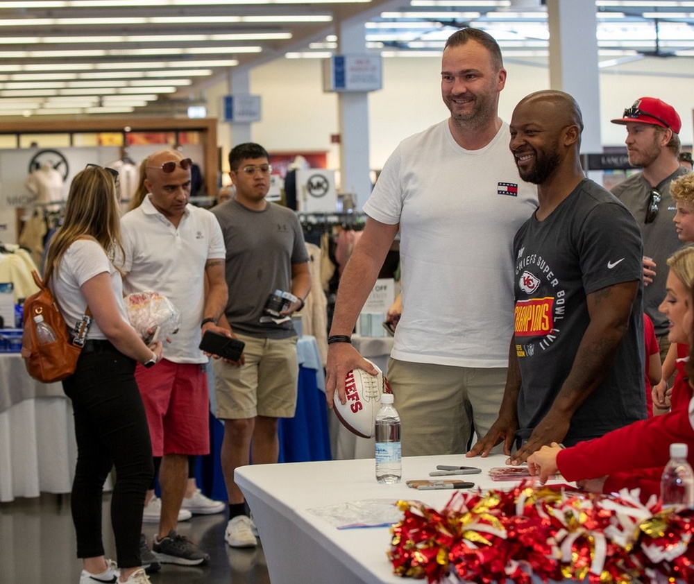 DVIDS - Images - Kansas City Chiefs great Dante Hall and Chiefs