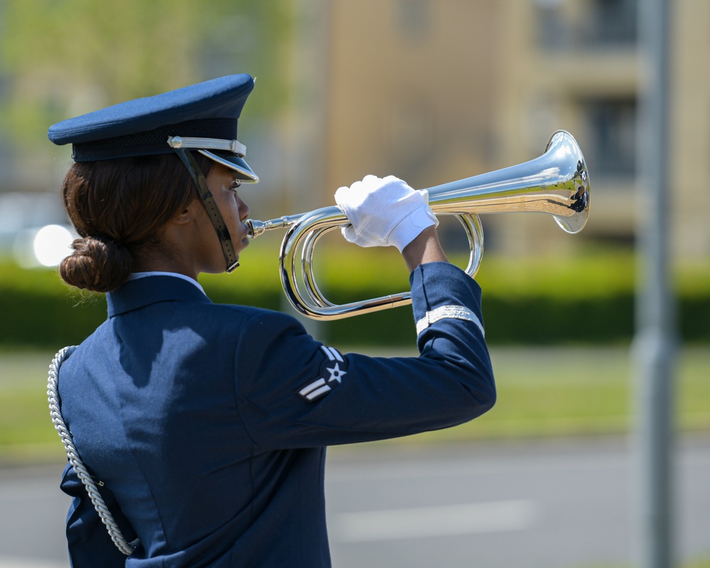 501st Combat Support Wing honors fallen WWII Airmen