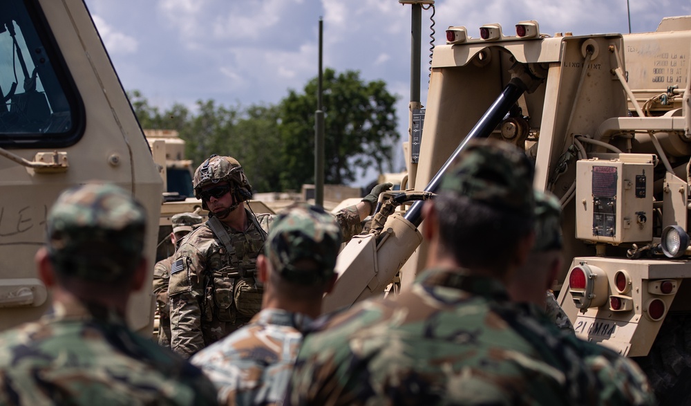 The 231st MP Battalion conducts vehicle recovery training with NATO partners at Saber Guardian