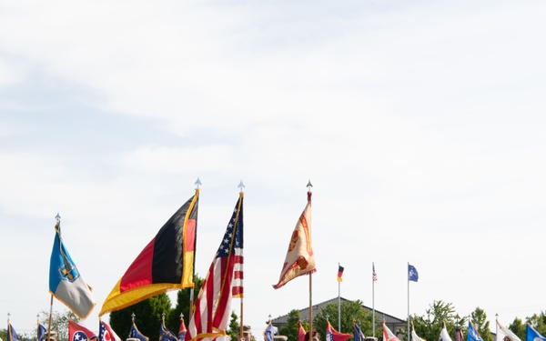 Garrison bids farewell at change of responsibility ceremony