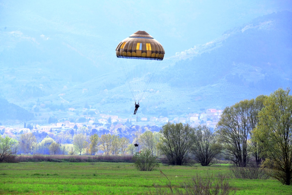 SETAF-AF and Folgore Brigade - combined airborn operation