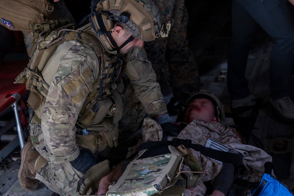 MARSOC, 2nd LAR conduct casualty evacuation training