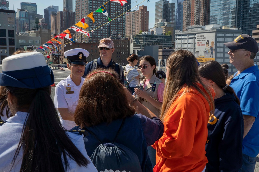 DVIDS - Images - Girl Scouts Tour Wasp during Fleet Week [Image 2 of 5]