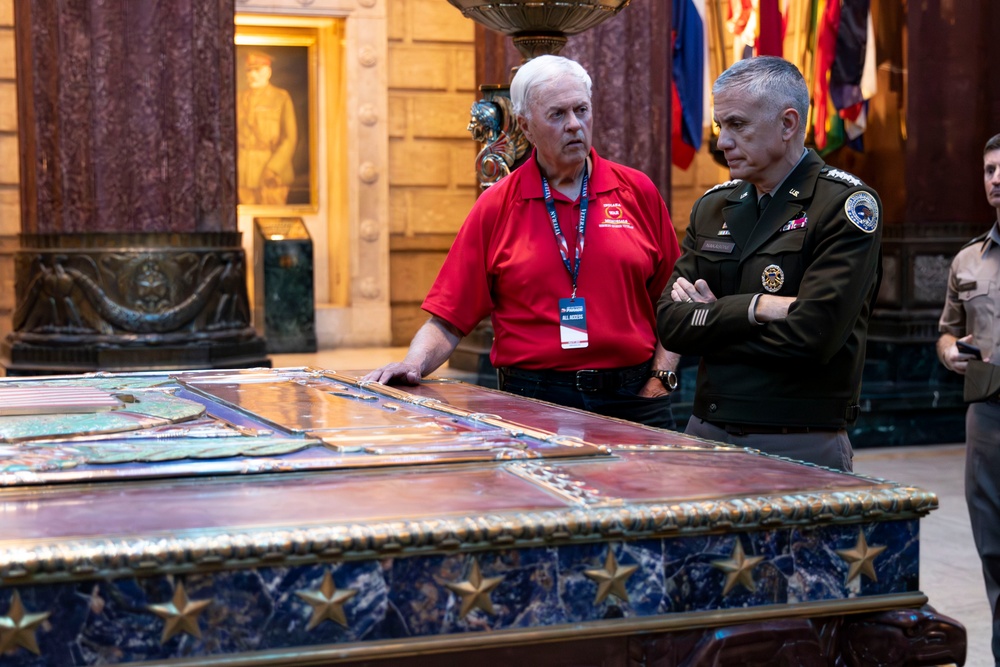 Guided Tour of the Indiana World War Memorial