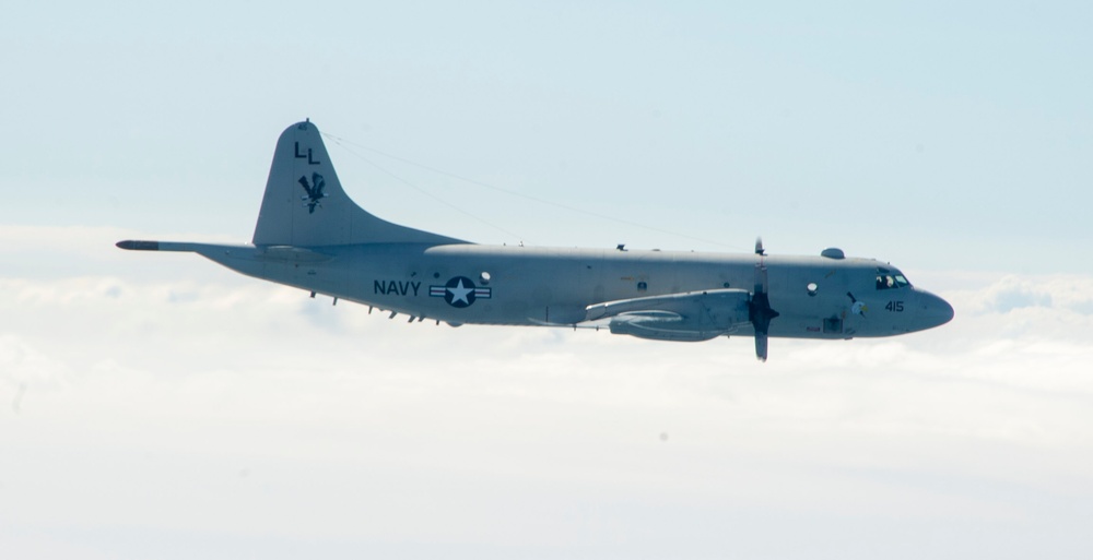 Patrol and Reconnaissance Squadron (VP) 30 P-3C Orion and P-8A Poseidon Formation Flight