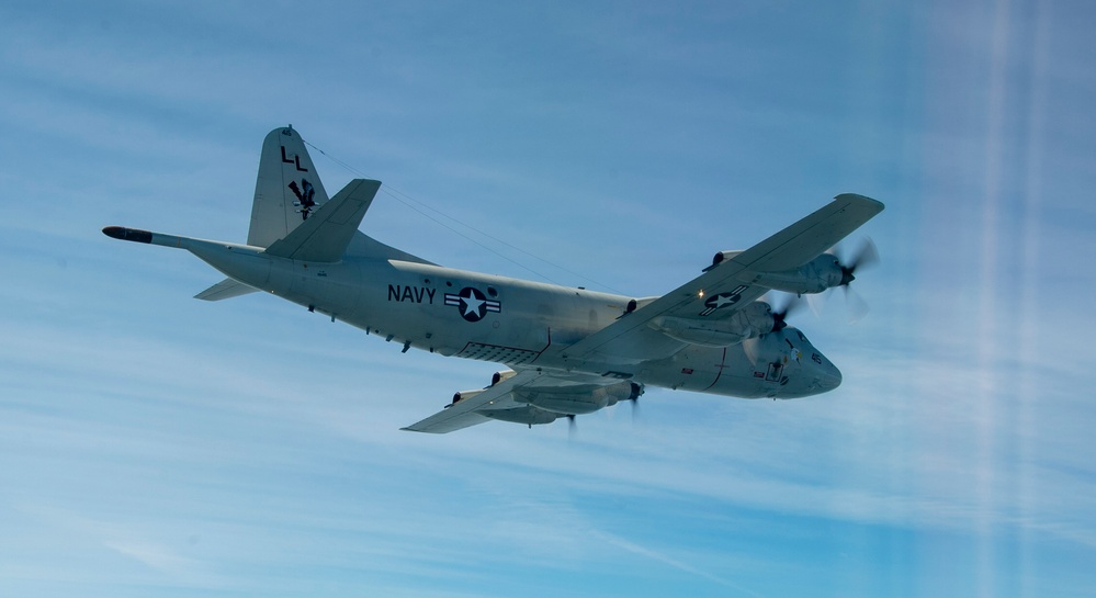 Patrol and Reconnaissance Squadron (VP) 30 P-3C Orion and P-8A Poseidon Formation Flight